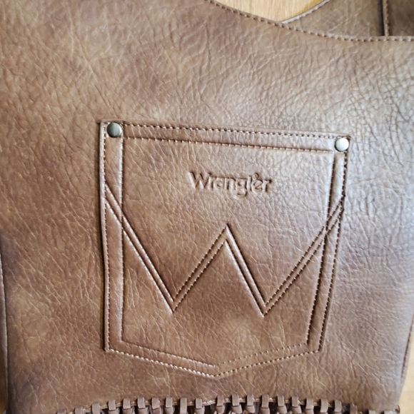 Wrangler Brown NWT Studded Hobo Fringe. Faux Leather. Western. - Picture 8 of 11